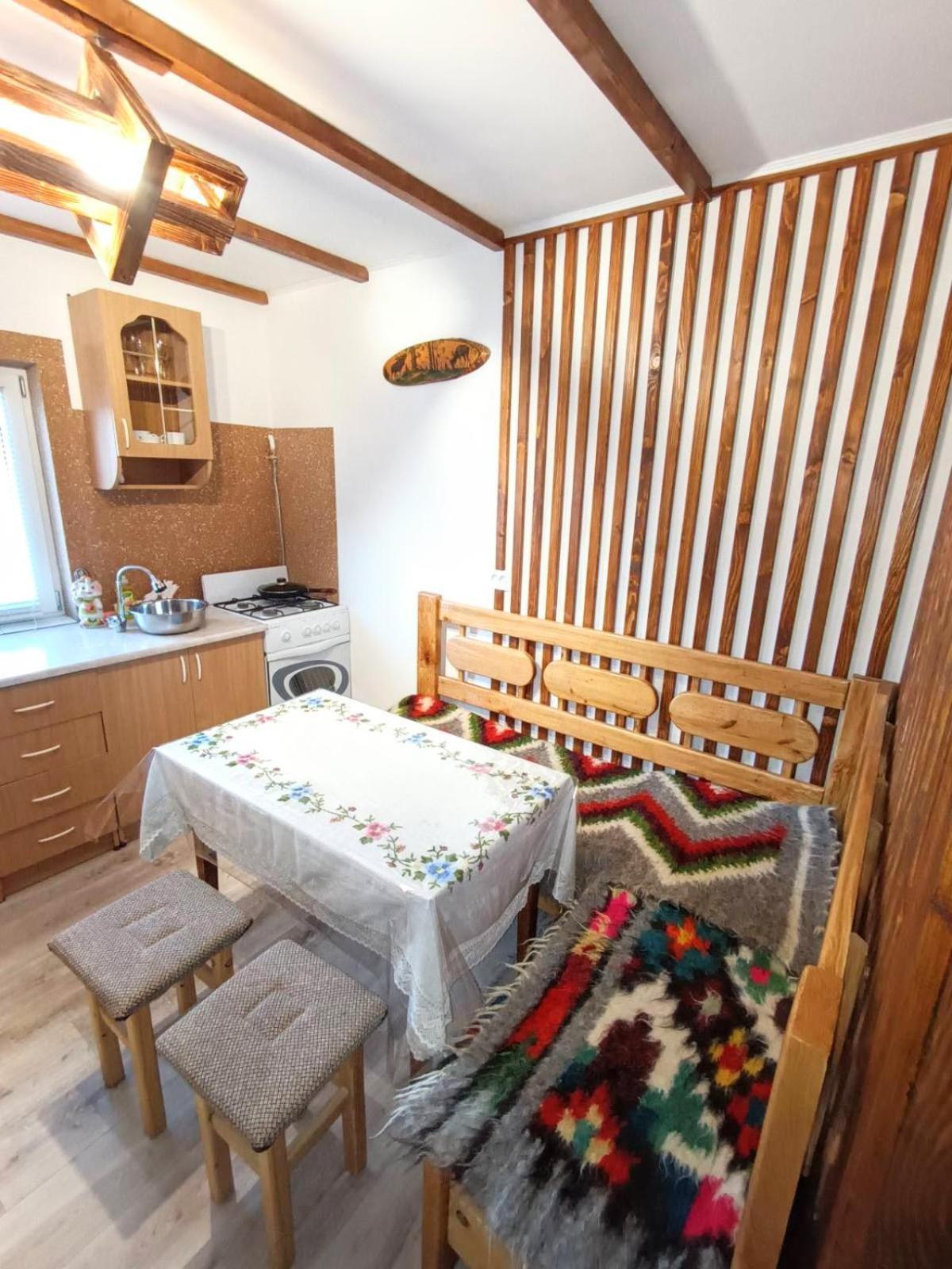 Holiday home будиночок для щастя
